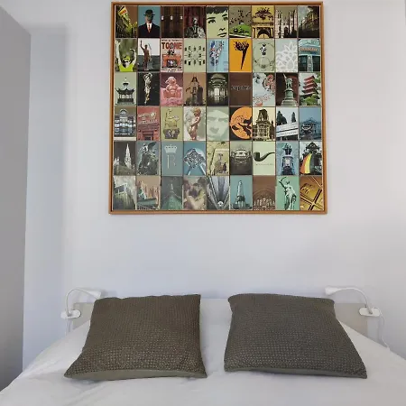 Equipe, Grande Terrasse, A Cote De La Gare *