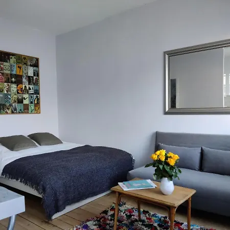 Daire Equipe, Grande Terrasse, A Cote De La Gare