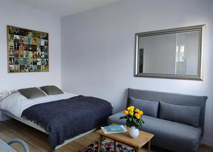 Terrasse 25m - Flat Cosy & Calme - 5 Min Gare & Vinci *