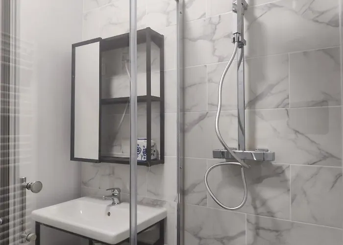 شقة Terrasse 25m - Flat Cosy & Calme - 5 Min Gare & Vinci